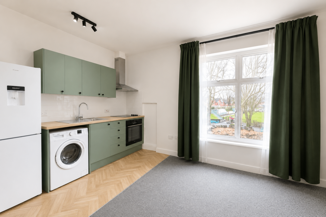 Block of 3 Flats - Vacant to Fully Renovated